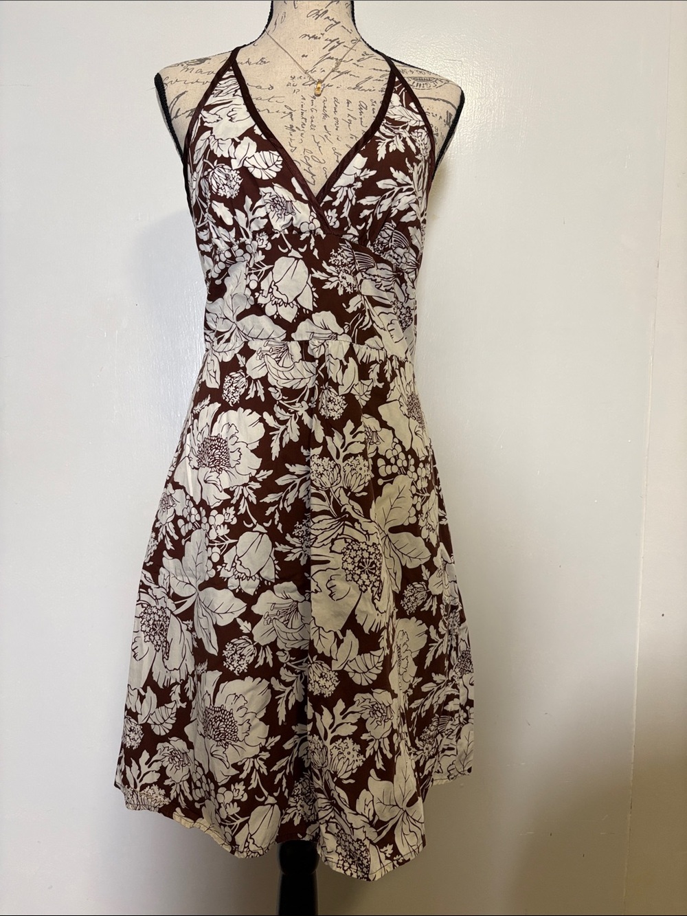 Guess Jeans Authentic *Floral V-Neck Brown and Cream Halter Dress